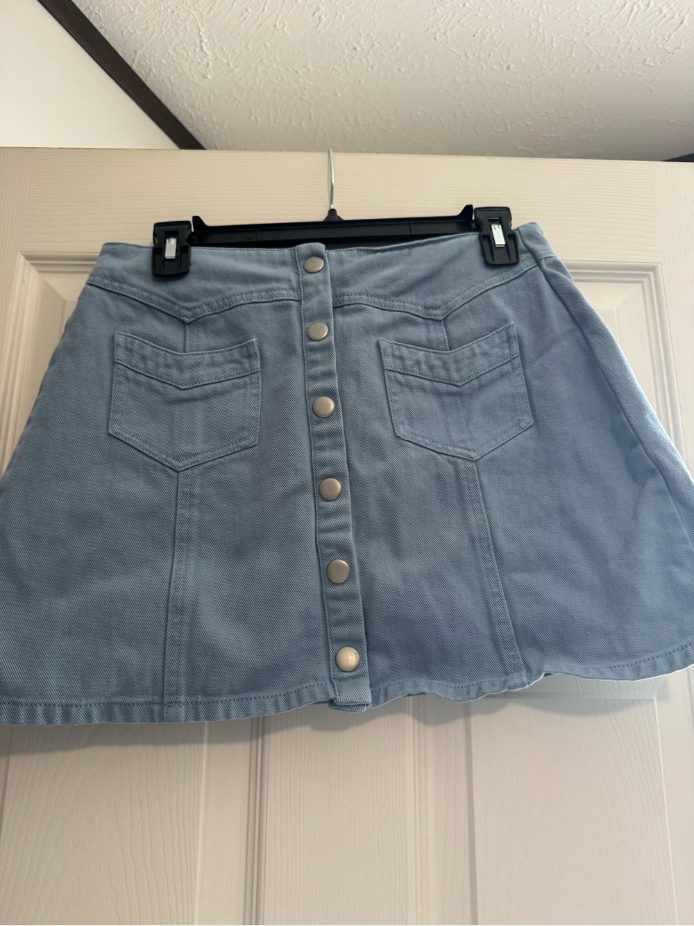 Kendall & Kylie Light Blue Button-Front Mini Skirt
